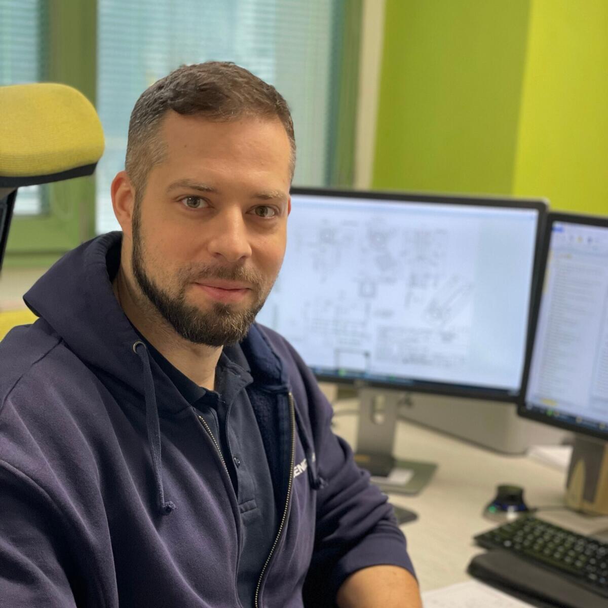 Miroslav vedoucí CNC programátor